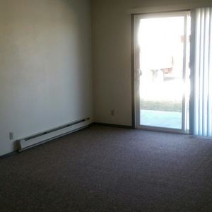 Meet your Posher, Cyd